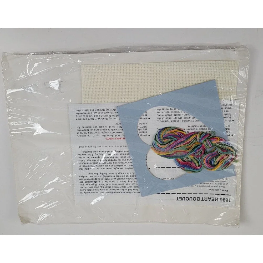 The Creative Circle Heart Bouquet #1696 Counted Cross Stitch Kit NIP